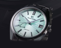 Dial of the Grand Seiko SBGA523.