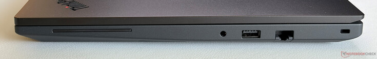 Right: 3.5 mm stereo jack, USB-A 3.2 Gen.1 (5 Gbps), Gigabit-Ethernet, Kensington Nano Security Lock