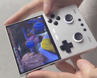 The TrimUI Brick Pro playing Final Fantasy XV. (Image source: via Neon Rabbit)