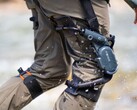 The Dnsys Z1 knee exoskeleton helps hikers offset the load of heavy backpacks. (Image source: Dnsys)