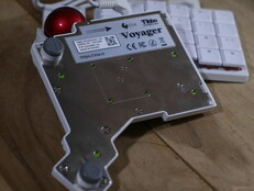 ZSA Voyager steel plate with magnetic feet
