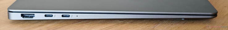 Left: HDMI 2.1, 2x USB-C 4.0 with Thunderbolt 4 (40 GBit/s, DisplayPort ALT mode, Power Delivery)