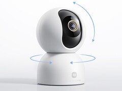 A dual-motor gimbal turns the lens through 360° horizontally and 109° vertically.