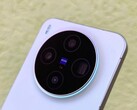 Vivo X300 review. (Image source: Marcus Herbrich)