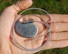 A traditional pacemaker. (Image source: Wikimedia Commons)