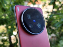 The X200 Ultra is a very good camera phone