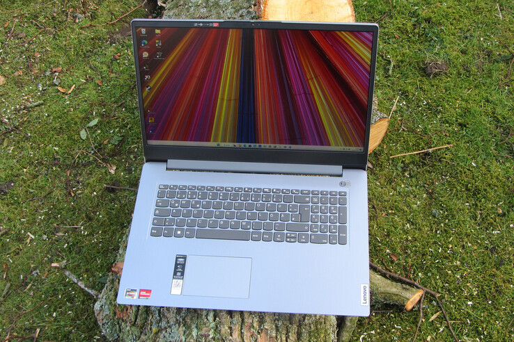 IdeaPad 3, 17″ AMD-powered lightweight laptop