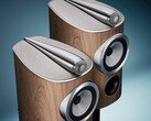 The B&W 805 D5 are looking very similar to their predecessors.