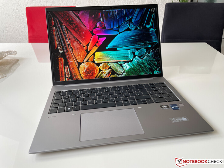 Beautiful Display! HP ZBook Firefly G9 14 Review