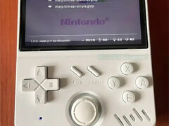 Game Console's latest rip off somehow looks less ergonomic than the Anbernic RG40XX V. (Image source: via Nittrx)