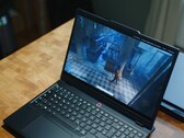 The Legion 5i 15 Gen 10 is quite compact for a 15-inch gaming laptop, as it weighs only 1.895 kg (4.18 lbs.). (Image source: NotebookcheckReviews on YouTube)
