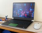 Alienware x16 R2 gaming laptop seen on desktop (Image source: Allen Ngo)