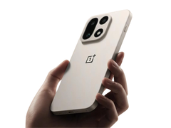 The OnePlus 15.