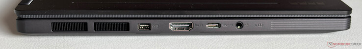 Left side: Power, HDMI 2.1 FRL, USB-C 4.0 (40 Gbps, DisplayPort, power delivery), 3.5 mm headphone jack