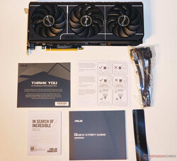 Asus Prime GeForce RTX 5080 OC Edition: Accessories