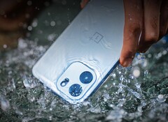 The OnePlus Nord CE6 is waterproof and the touchscreen should also respond to wet fingers.