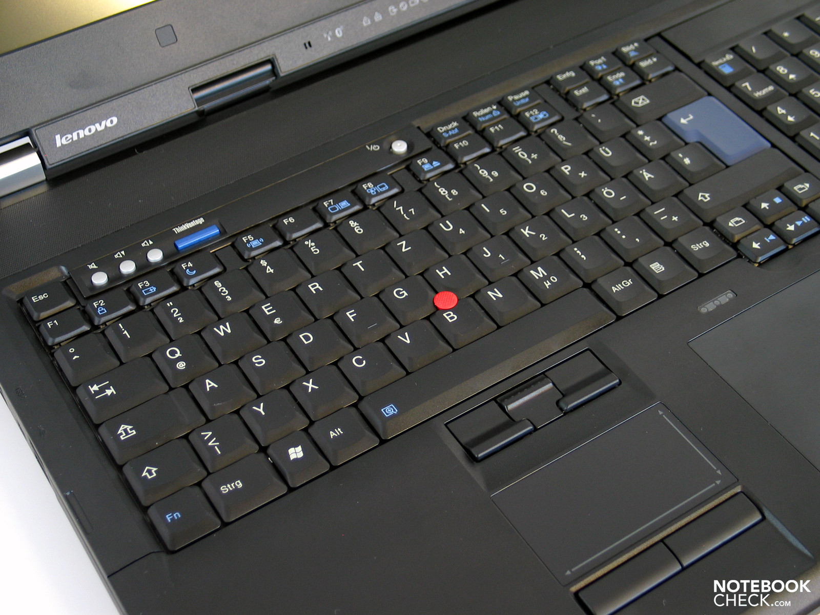 Review Lenovo Thinkpad W700 / W700ds Notebook - NotebookCheck.net Reviews