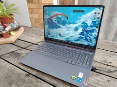 The Lenovo LOQ 16IRH8 (Type 82XW, SKU 82XW0042SA)