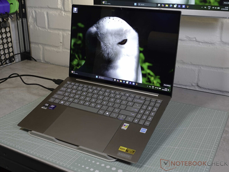The new Acer Swift 16 in the flesh.