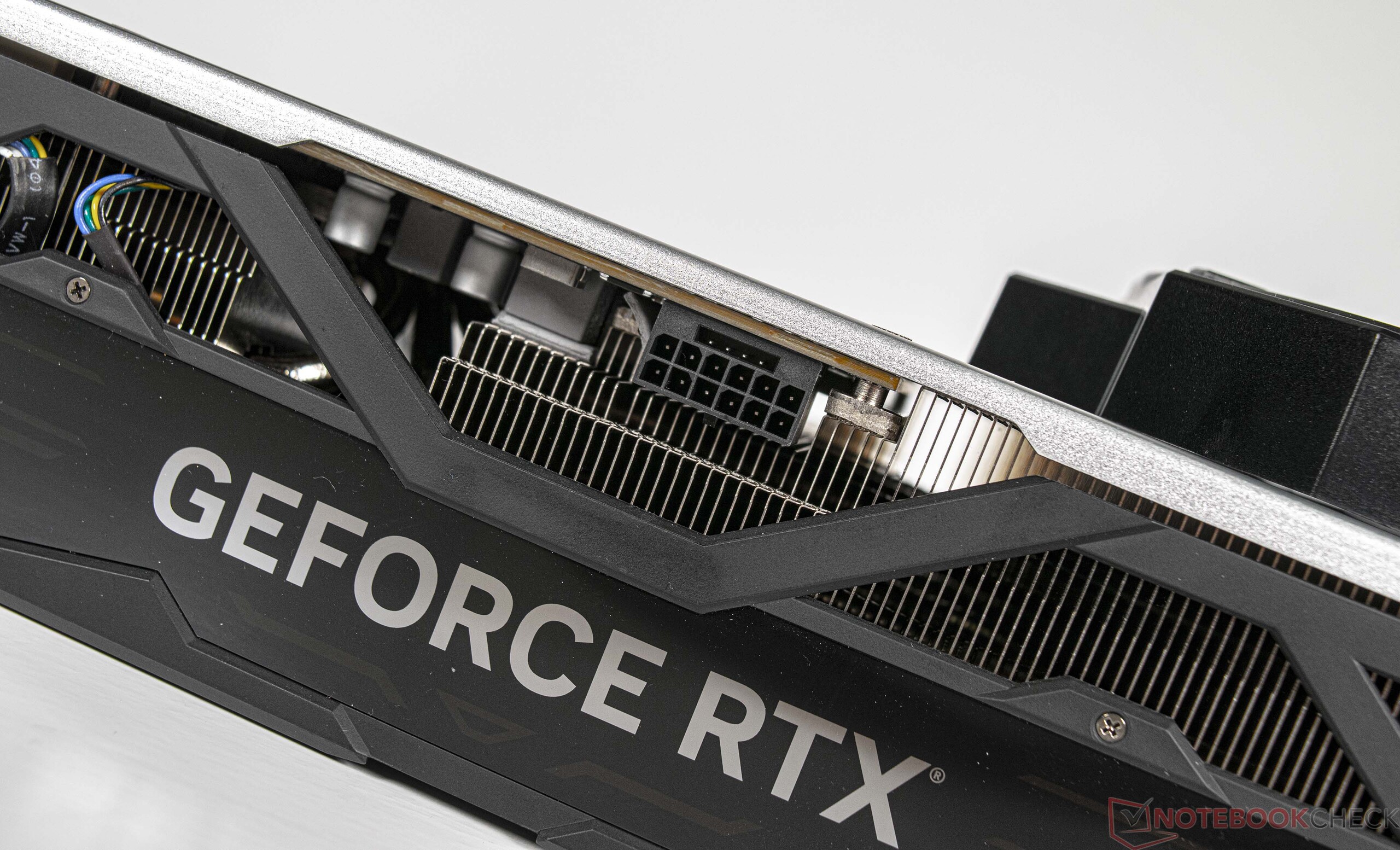 KFA2 GeForce RTX™ 4080 16GB ST White 1-Click OC