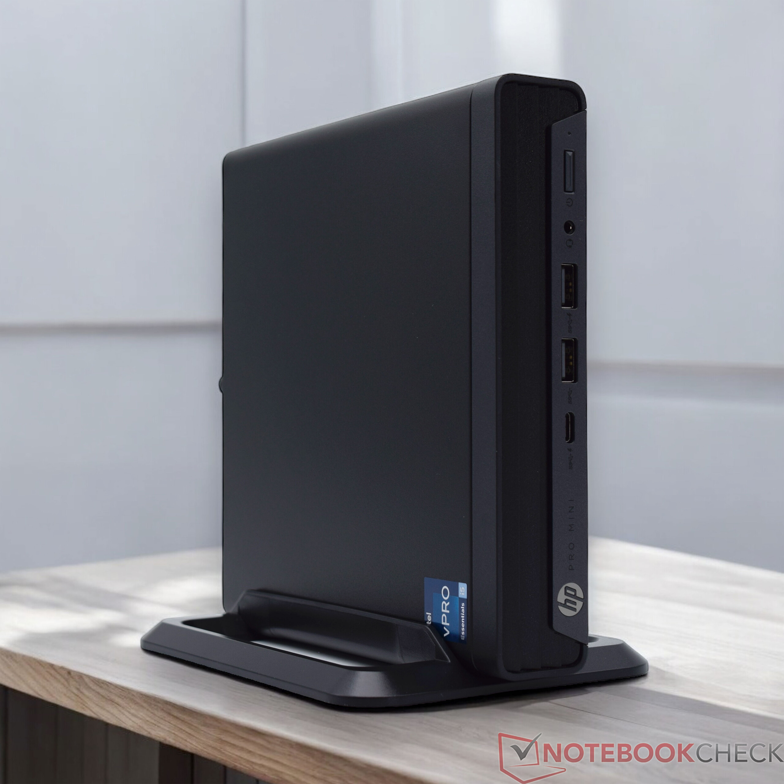 HP Pro Mini 400 G9 Mini-PC review: Compact workstation impresses with good  efficiency thanks to Intel Core i5-14500T - NotebookCheck.net Reviews