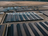 The world's largest Supercharger station in Lost Hills, CA. (Image source: Tesla)