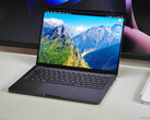 The MacBook Pro with Apple M5 helped boost Apple's sales slightly in 2025. (Image source: Notebookcheck)