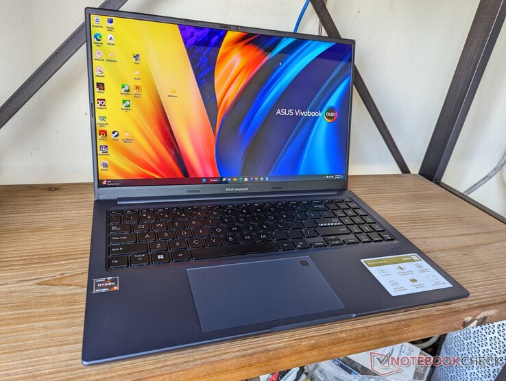 Asus VivoBook 15 review — a budget laptop with low-budget battery