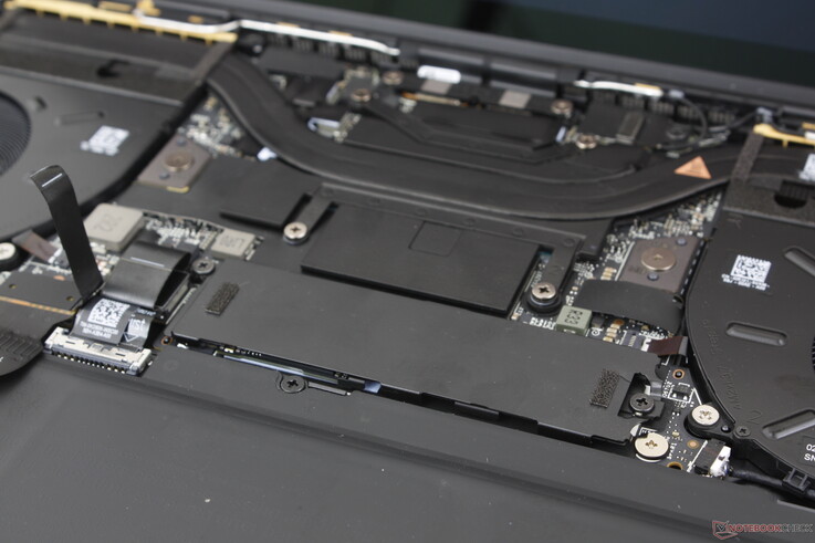 No secondary M.2 SSD options