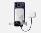 The 10,000 mAh Aulumu M10 power bank can simultaneously charge three devices.