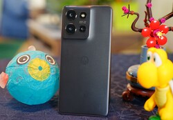 The Moto G75 is a good phone for under $300