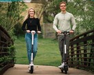 The GoTrax Apex XL e-scooter has range of 12 miles (~19.31 km) (Image source: GoTrax)