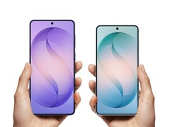 In terms of screen size, the Galaxy S27 Pro should sit perfectly between the Galaxy S26 Plus (left) and Galaxy S26 (right) pictured here.