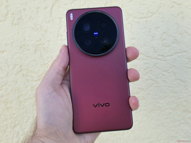 Vivo X200 Ultra (Image source: Marcus Herbrich)
