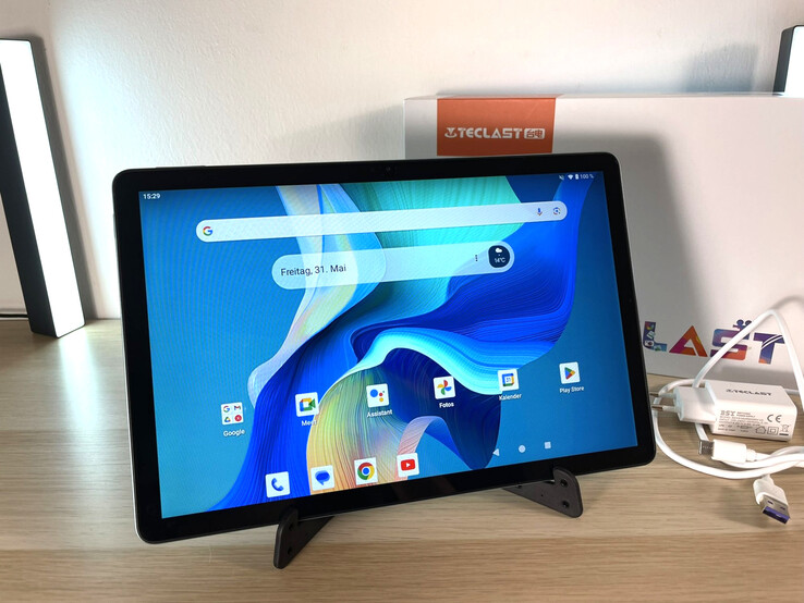 Teclast P50 review - The affordable 11-inch tablet for couch surfers ...